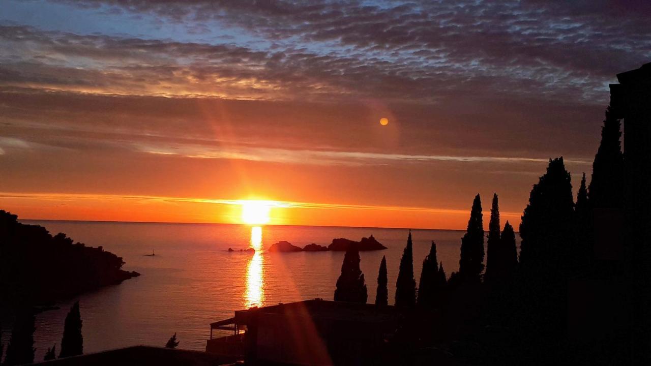 Best4You Apartment - Sea View - 70 M2 - 2 Bedrooms Ragusa Esterno foto
